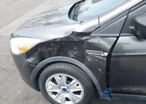 2016 Ford Escape S z USA, uszkodzony, nr VIN 1FMCU0F70GUA11598